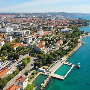 Гостевой дом & Kolovare Beach, Задар